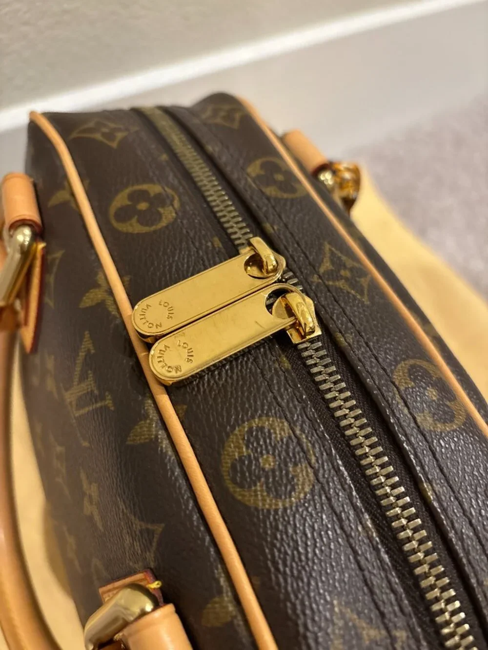 Louis Vuitton Manhattan PM Handbag Brown Monogram Canvas